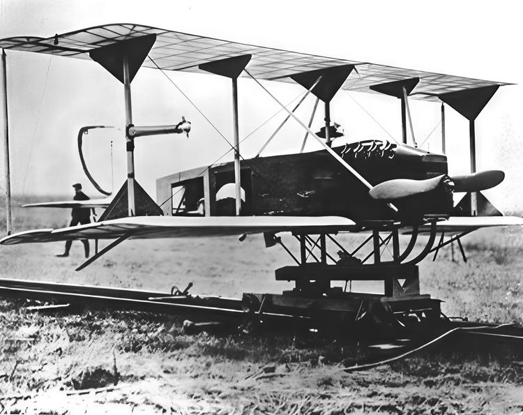 news_thinking_drone_biplane