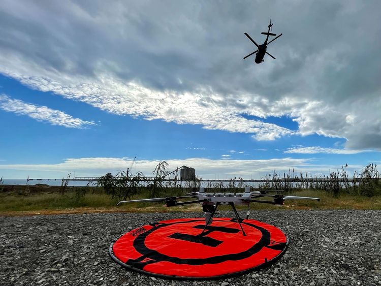 C100 with Helicopter